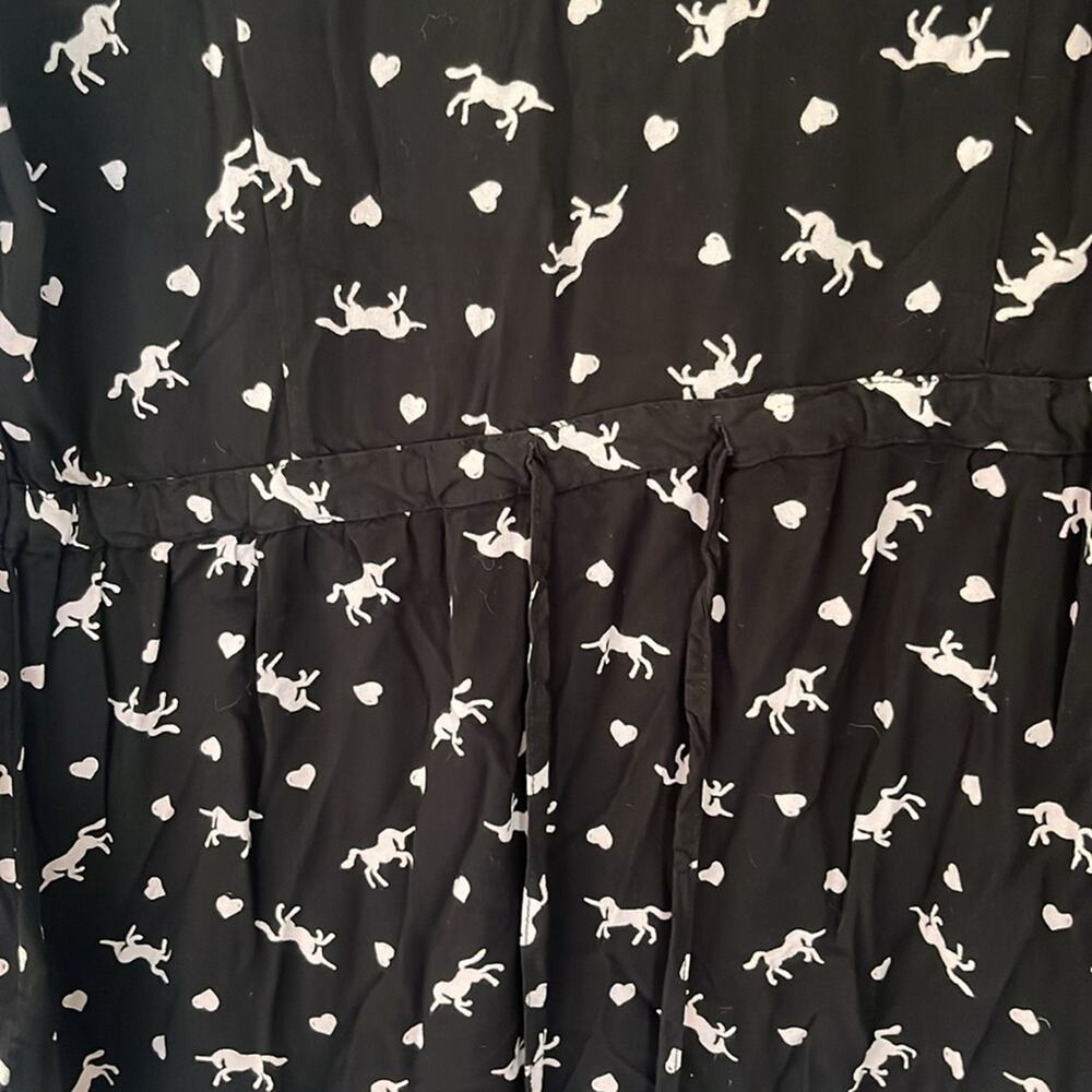 Modcloth unicorn print  button down shirt.  Size L - Picture 4 of 7